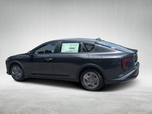 2025 Kia K4 LX
