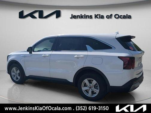 2026 Kia Sorento LX
