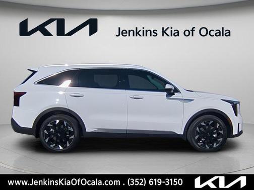 Glacial White Pearl 2026 Kia Sorento EX