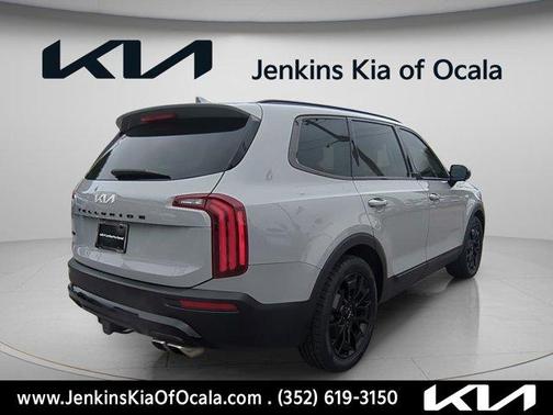 Wolf Gray 2022 Kia Telluride SX