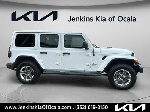 Bright White Clearcoat 2021 Jeep Wrangler Unlimited Sahara