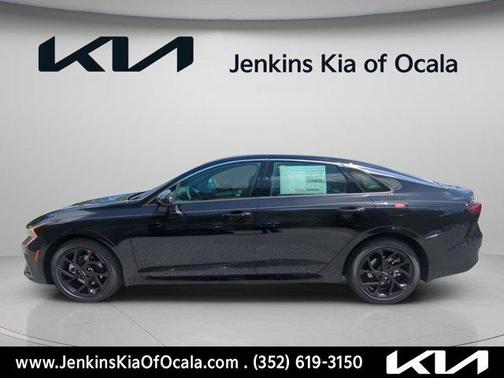 Aurora Black Pearl 2026 Kia K5 GT-Line