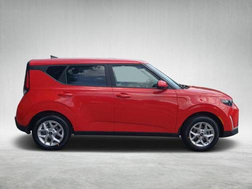 2025 Kia Soul S