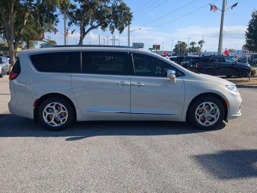 2021 Chrysler Pacifica Hybrid Limited