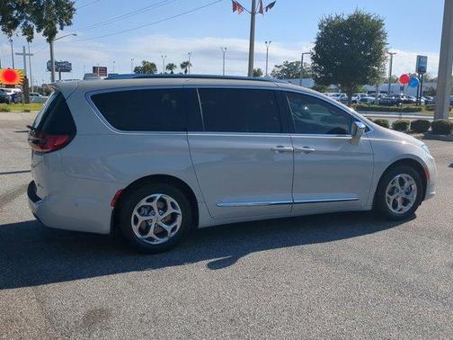 2021 Chrysler Pacifica Hybrid Limited