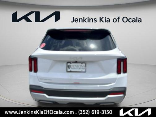Glacier White 2026 Kia Sorento LX