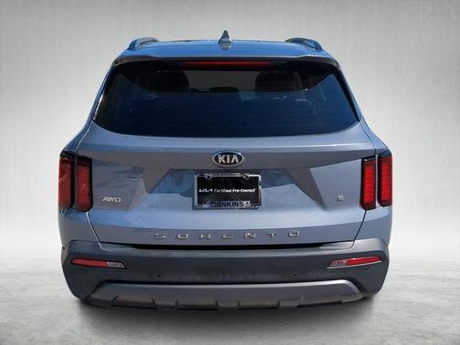 2021 Kia Sorento S