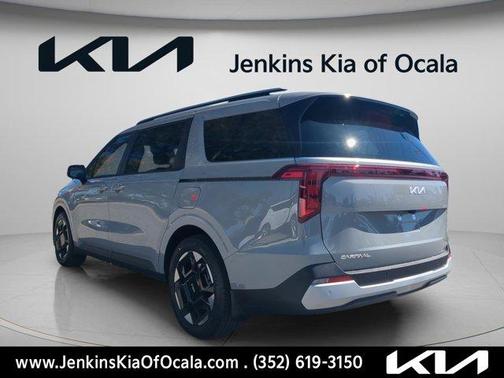 Ceramic Silver 2026 Kia Carnival EX