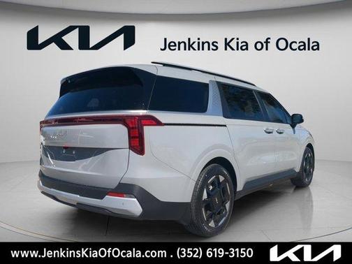 Ceramic Silver 2026 Kia Carnival EX
