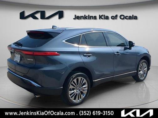 2024 Toyota Venza LE