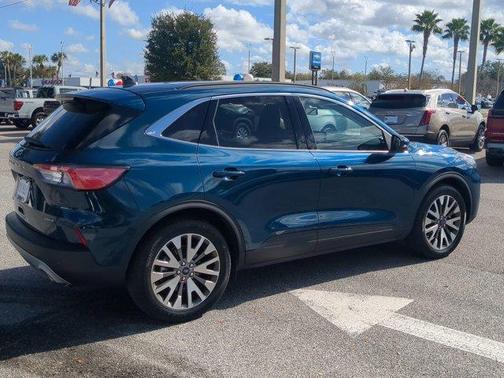 2020 Ford Escape Titanium Hybrid