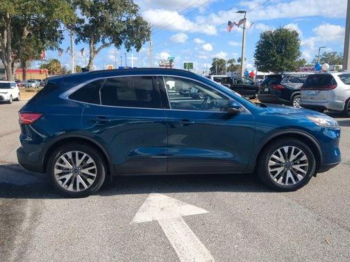 2020 Ford Escape Titanium Hybrid