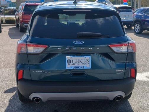 2020 Ford Escape Titanium Hybrid