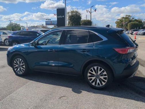 2020 Ford Escape Titanium Hybrid