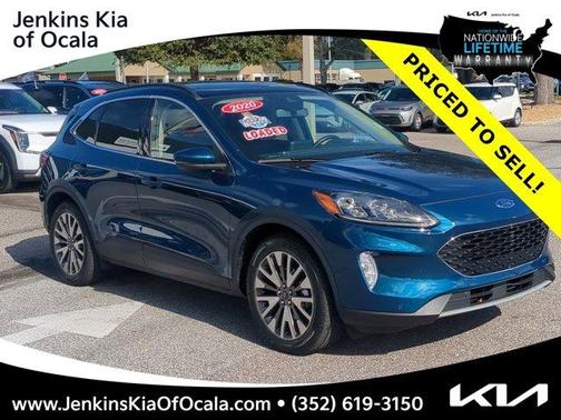 2020 Ford Escape Titanium Hybrid