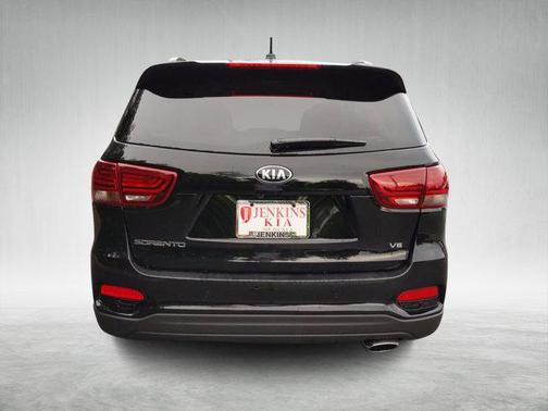 2020 Kia Sorento S
