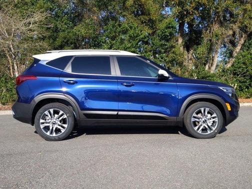 2022 Kia Seltos S