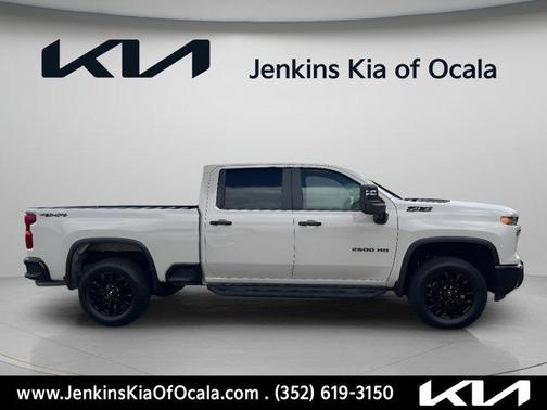 White Sand 2026 Chevrolet Silverado 2500 Custom