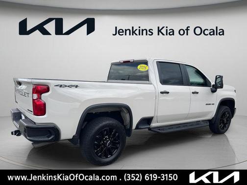 White Sand 2026 Chevrolet Silverado 2500 Custom