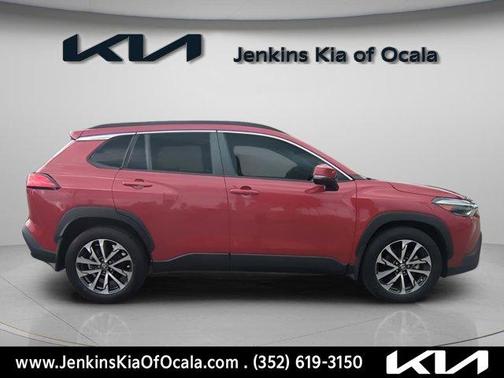 2023 Toyota Corolla Cross XLE