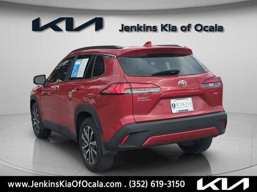 2023 Toyota Corolla Cross XLE