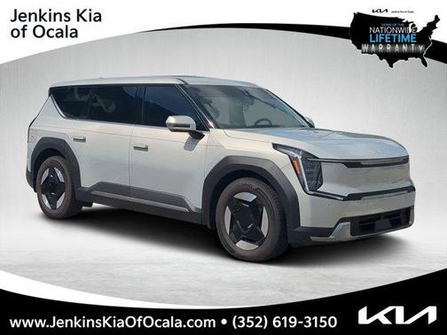 2026 Kia EV9 Light Long Range