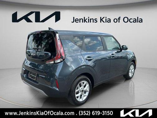 Gravity Gray 2025 Kia Soul LX