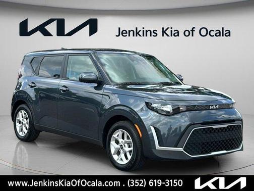 Gravity Gray 2025 Kia Soul LX