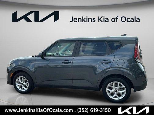 Gravity Gray 2025 Kia Soul LX