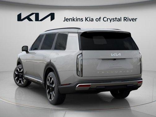 Ivory Silver 2027 Kia Telluride S