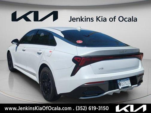 Snow White Pearl 2026 Kia K5 LXS