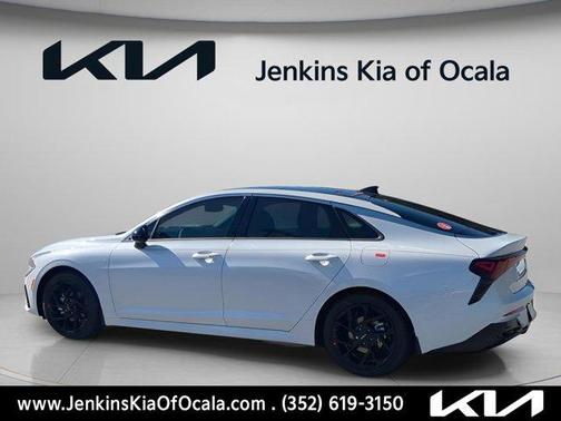 Snow White Pearl 2026 Kia K5 GT-Line