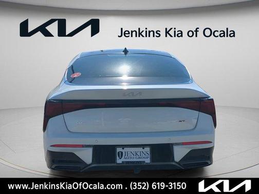 Snow White Pearl 2026 Kia K5 GT-Line