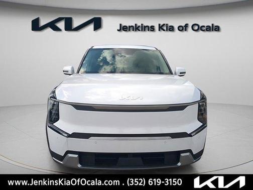 2026 Kia EV9 Light Long Range