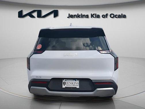 2026 Kia EV9 Light Long Range