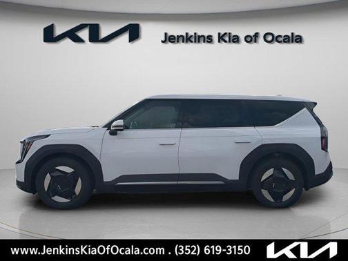 2026 Kia EV9 Light Long Range