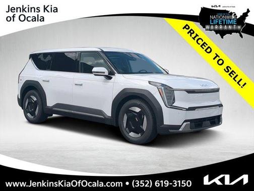 2026 Kia EV9 Light Long Range