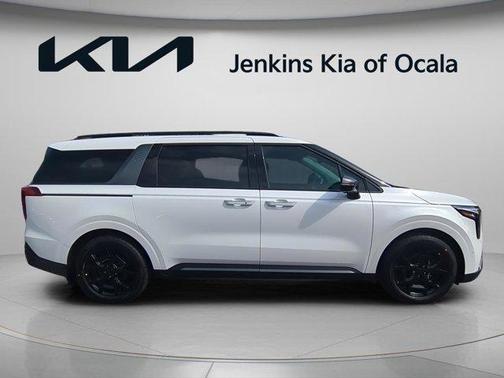 Snow White Pearl 2026 Kia Carnival SX
