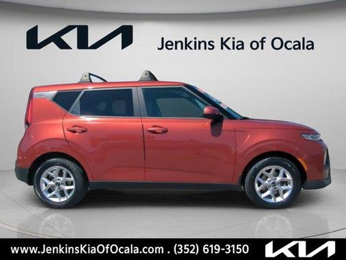 Mars Orange 2022 Kia Soul LX