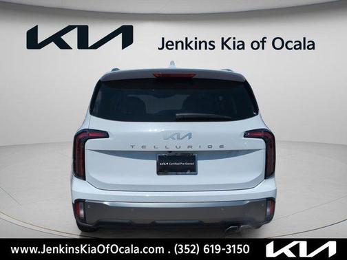 Glacial White Pearl 2025 Kia Telluride SX