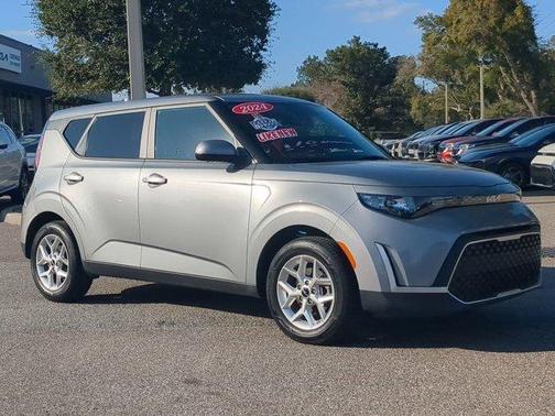 2024 Kia Soul S