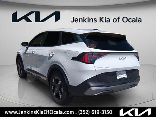Glacial White Pearl 2026 Kia Sportage LX