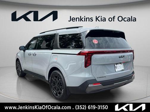 Ceramic Silver 2026 Kia Carnival Hybrid SX Prestige