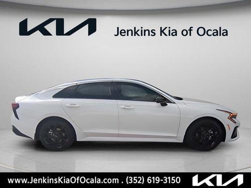 Snow White Pearl 2026 Kia K5 GT-Line