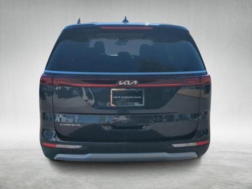 2023 Kia Carnival LX