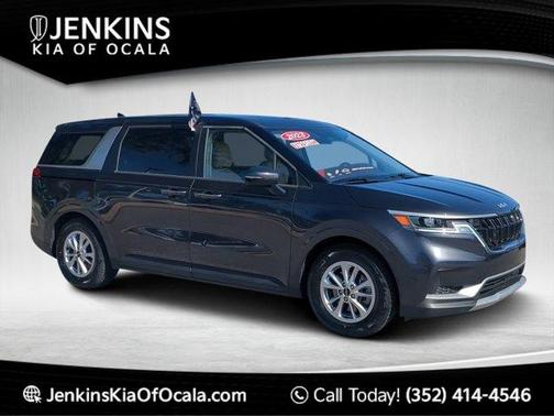2023 Kia Carnival LX