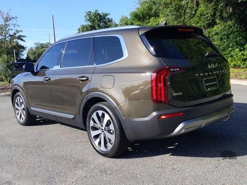 Dark Moss 2022 Kia Telluride EX