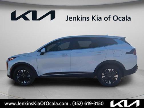 Snow White Pearl 2026 Kia Sportage Hybrid LX