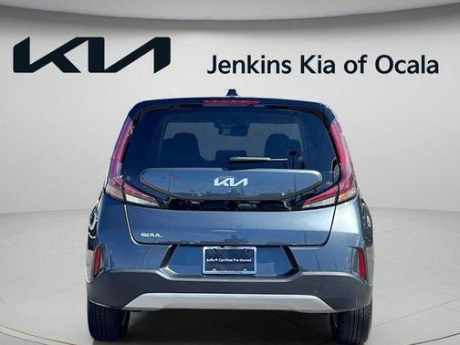 Gravity Gray 2025 Kia Soul LX