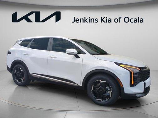 Glacial White Pearl 2026 Kia Sportage EX